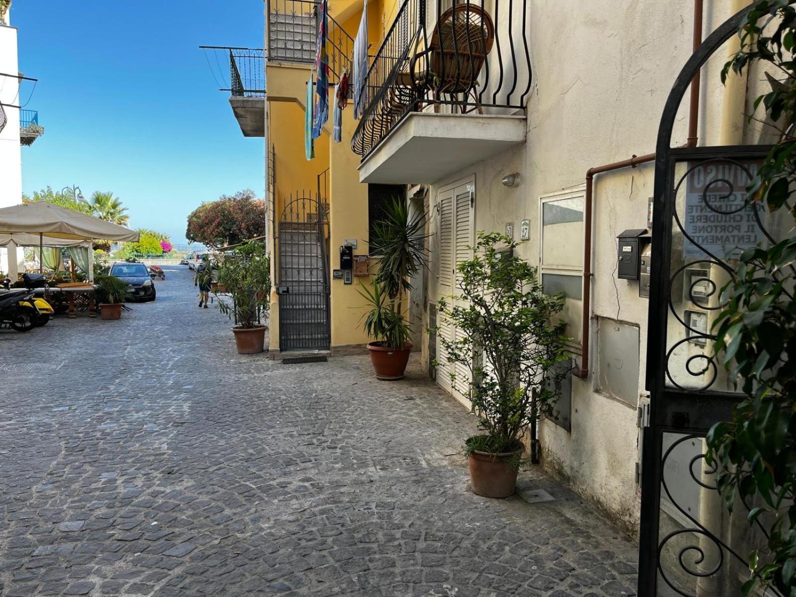 Nnammurate * Ischia